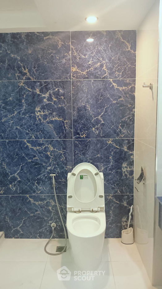 picture 1-BR Condo at Jomtien Complex Condotel close to Jomtien Beach (ID 2107278) - 12/19