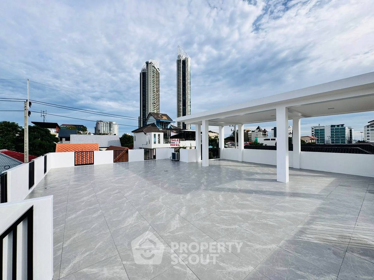 รูป วิลล่า 5-ห้องนอน ใกล้ เมืองพัทยา (ID 2118499) - รูปที่ 7/24