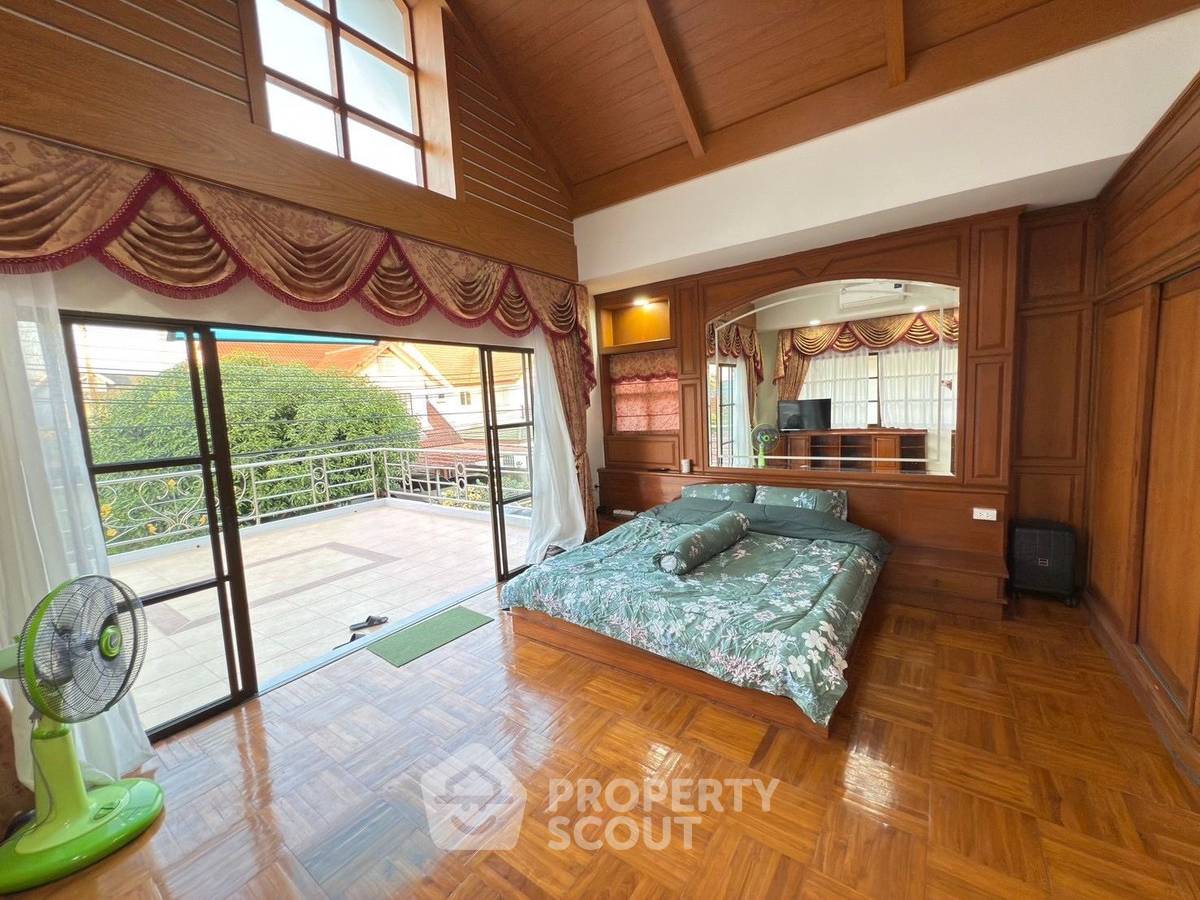 picture 5-BR Villa close to Pattaya (ID 2103529) - 27/36