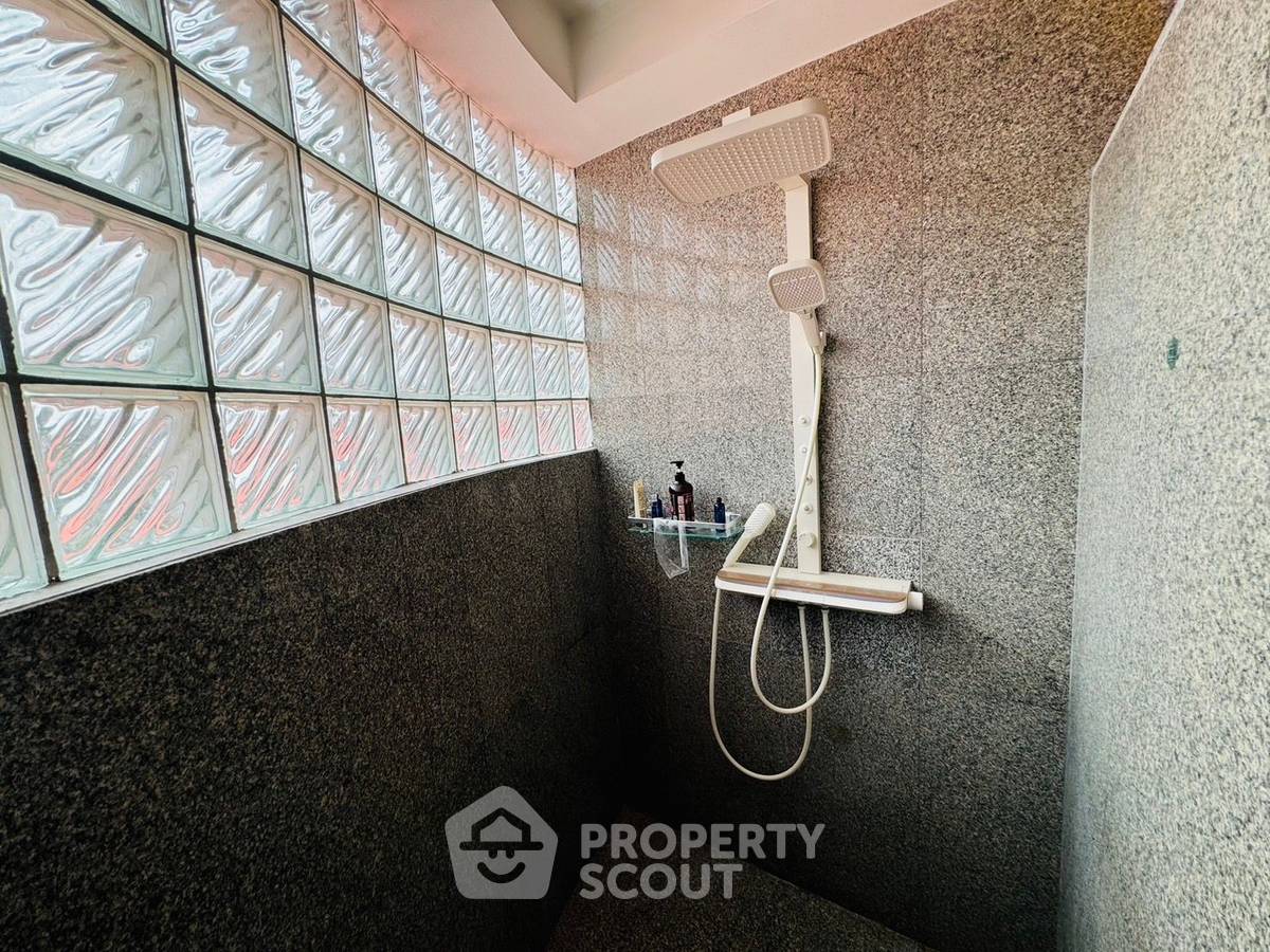 picture 8-BR Villa at Paradise Villa 1 close to East Pattaya (ID 2092059) - 15/25