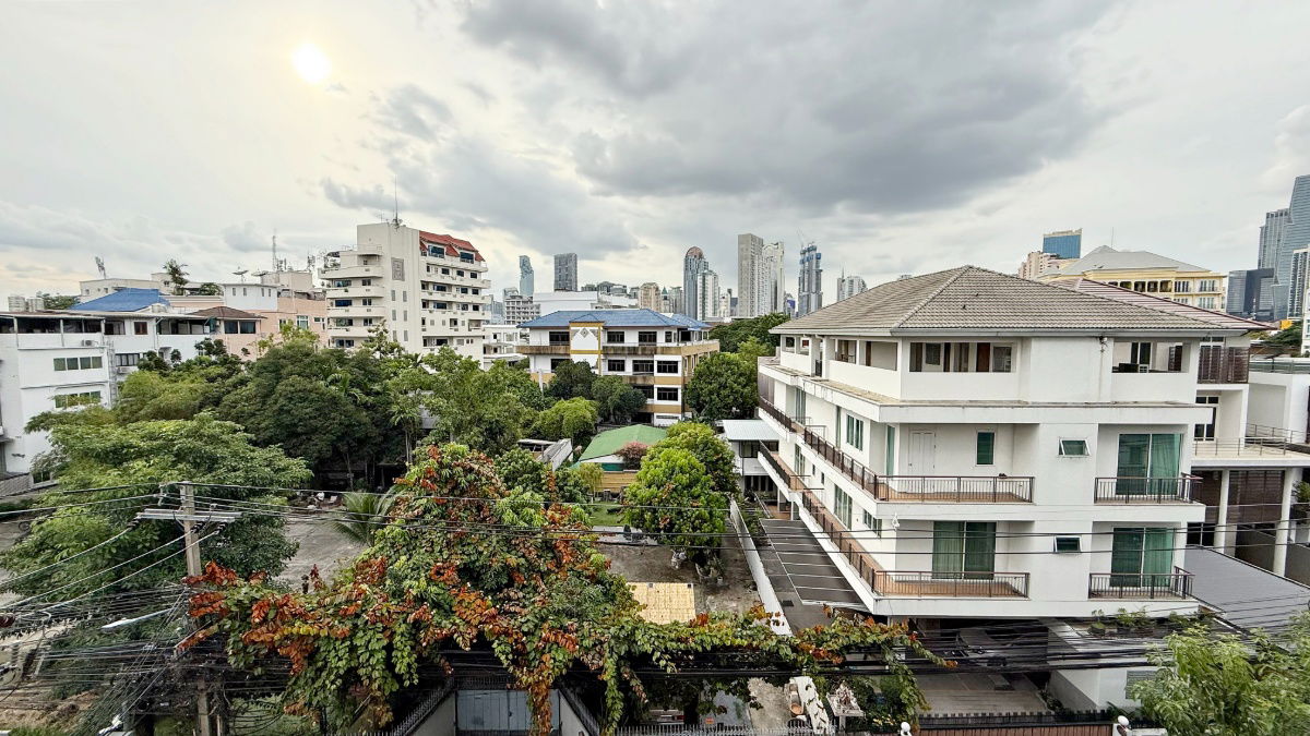 รูป ขายคอนโด Sathorn Plus On The Pond ขนาด 77 ตร.ม. 2 นอน 2 น้ำ ราคา 6.8 ล้านบาท - รูปที่ 14/19