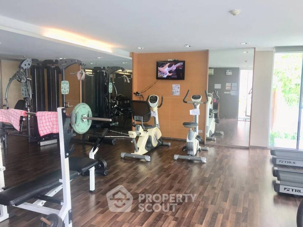 picture 1-BR Condo at U Delight @ Huai Kwang Station near MRT Huai Khwang (ID 384166) - 2/15
