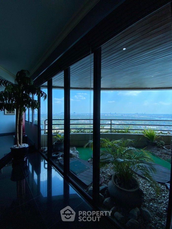 picture 3-BR Condo at Royal River Place in Bang Phong Phang (ID 708270) - 9/33