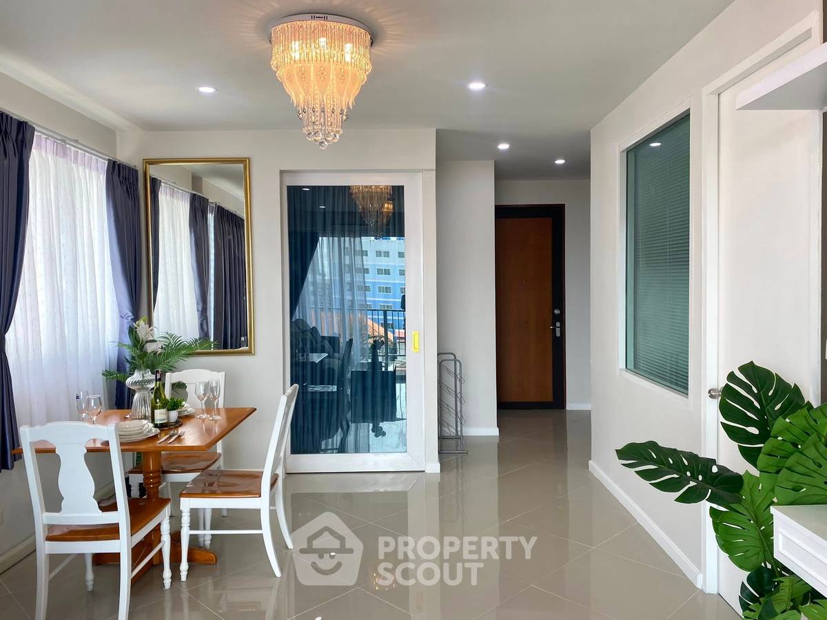 picture 2-BR Condo at Diamond Suites Resort close to Pattaya South (ID 2165121) - 3/11