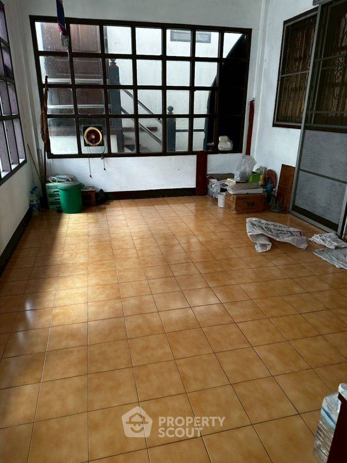 picture 7-BR House at 95E1 in Khlong Chan (ID 2147360) - 9/10