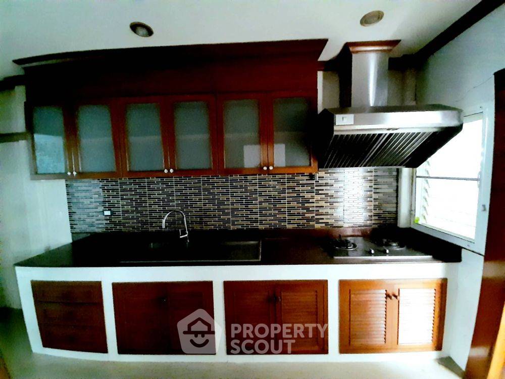 picture 3-BR House at Chaiyapruk Ramintra – Wongwaen 2 in Bang Chan (ID 2150420) - 10/10