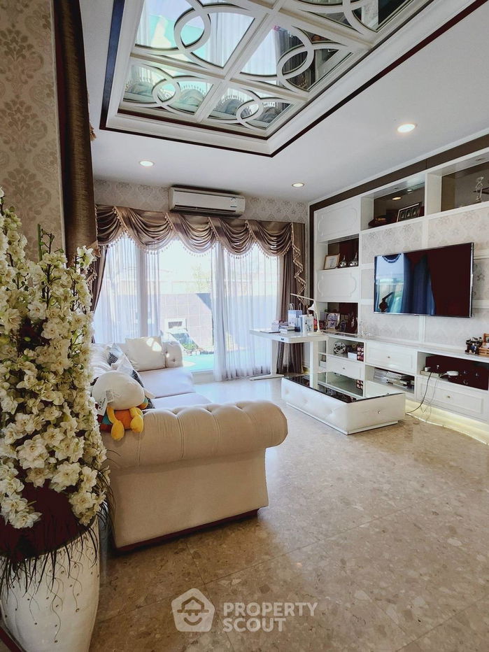 รูป บ้าน 5-ห้องนอน ที่ แกรนด์ บางกอก บูเลอวาร์ด รามอินทรา - เสรีไทย ใน คันนายาว (ID 2150183) - รูปที่ 12/14
