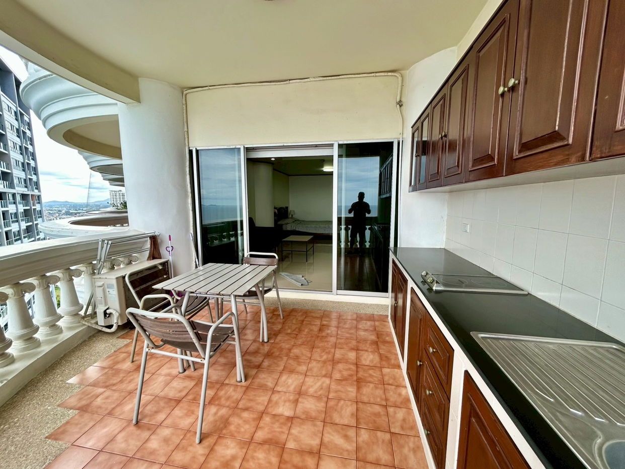 picture Studio Condominium @ Sky Beach - 7/19