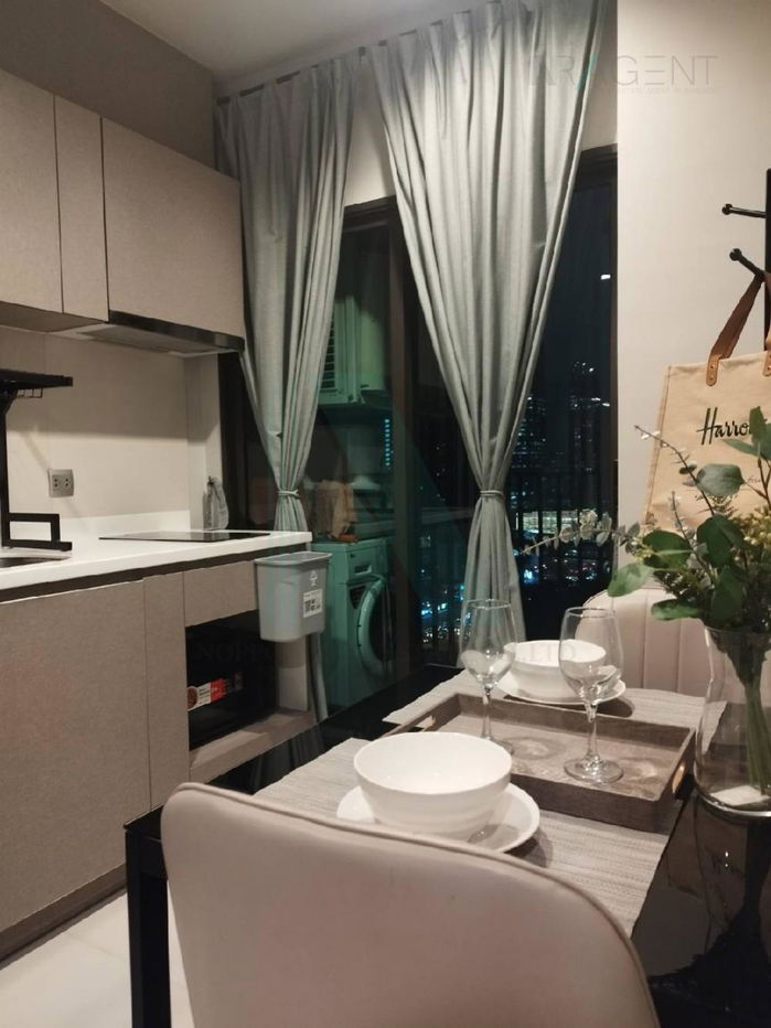 picture For Rent Condo LIFE ASOKE - RAMA 9 Building B, Floor 23,1 bed room, Room size 32.00 sqm - 6/8
