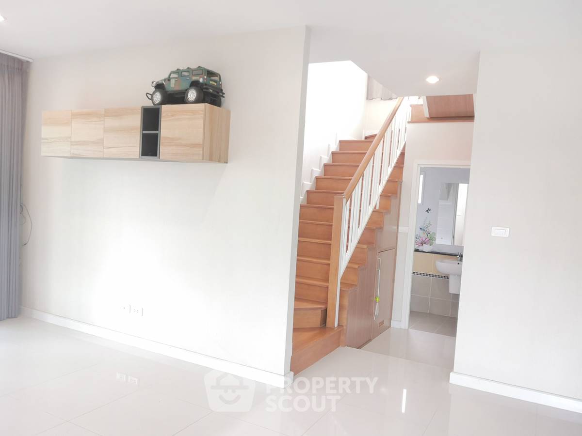 รูป บ้าน 3-ห้องนอน ที่ ภัสสร เทพารักษ์-บางนา ใน บางปลา (ID 2260873) - รูปที่ 6/20
