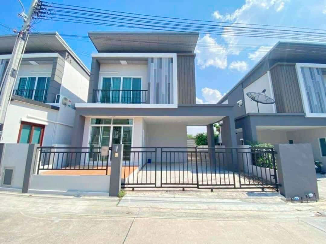 รูป ขายด่วน บ้านแฝด 2 ชั้น โครงการ ทริโอ ทาวน์ อัสสัมชัญ - ศรีราชา ชลบุรี  - รูปที่ 1/17