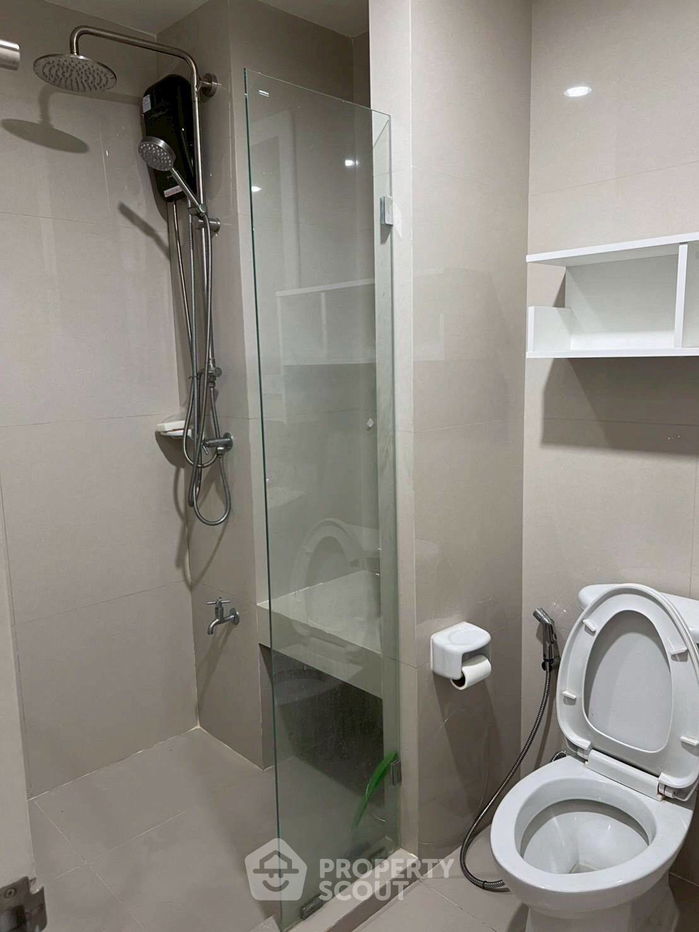 picture 2-BR Condo at Manor Sanambinnam near MRT Phra Nang Klao Bridge (ID 2102378) - 9/13