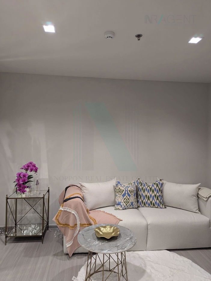 picture 🚩 For Rent Condo LIFE SATHORN SIERRA Building 1, Floor 12,1 bed room, Room size 33 sqm - 2/8