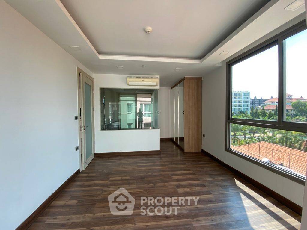 picture 2-BR Condo at The Peak Towers close to Phratamnak (ID 1510236) - 11/13