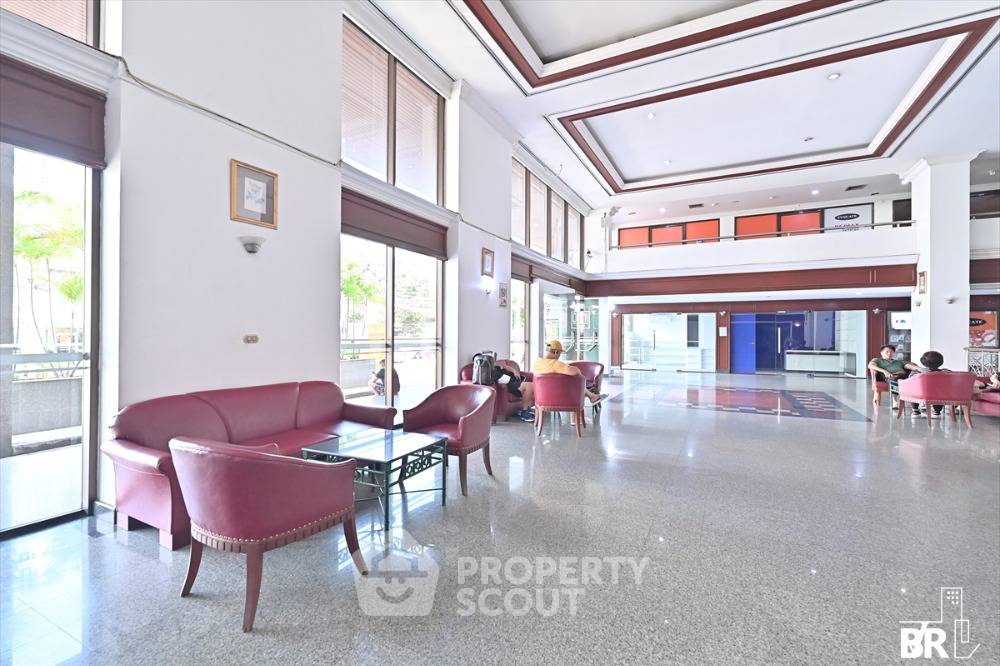 picture 1-BR Condo at Omni Tower near BTS Nana (ID 1681608) - 3/8