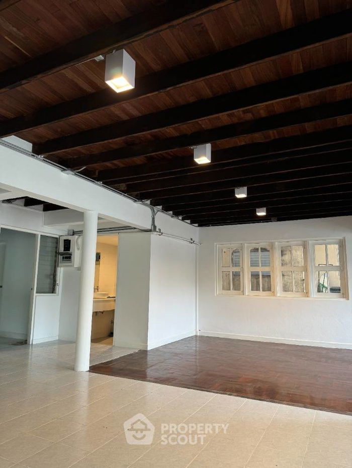 picture 5-BR House at Sammakorn Ramkhamhaeng in Saphan Sung (ID 1718264) - 2/17
