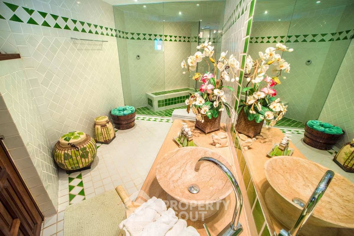 รูป บ้าน 6-ห้องนอน ที่ ปาล์มฮิลส์ กอล์ฟ คลับ แอนด์ เรสซิเดนซ์ ใกล้ เดอะ เวเนเซีย (ID 1268455) - รูปที่ 22/41