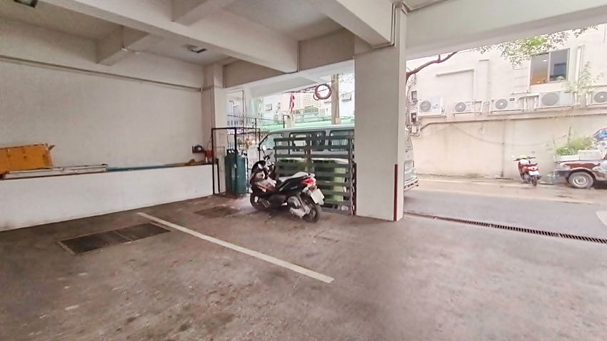 รูป พื้นที่สำนักงาน 110 ตรม และ 170 ตรม ซอยรพ.บำรุงราษฎร์ BTS เพลินจิต - รูปที่ 19/21