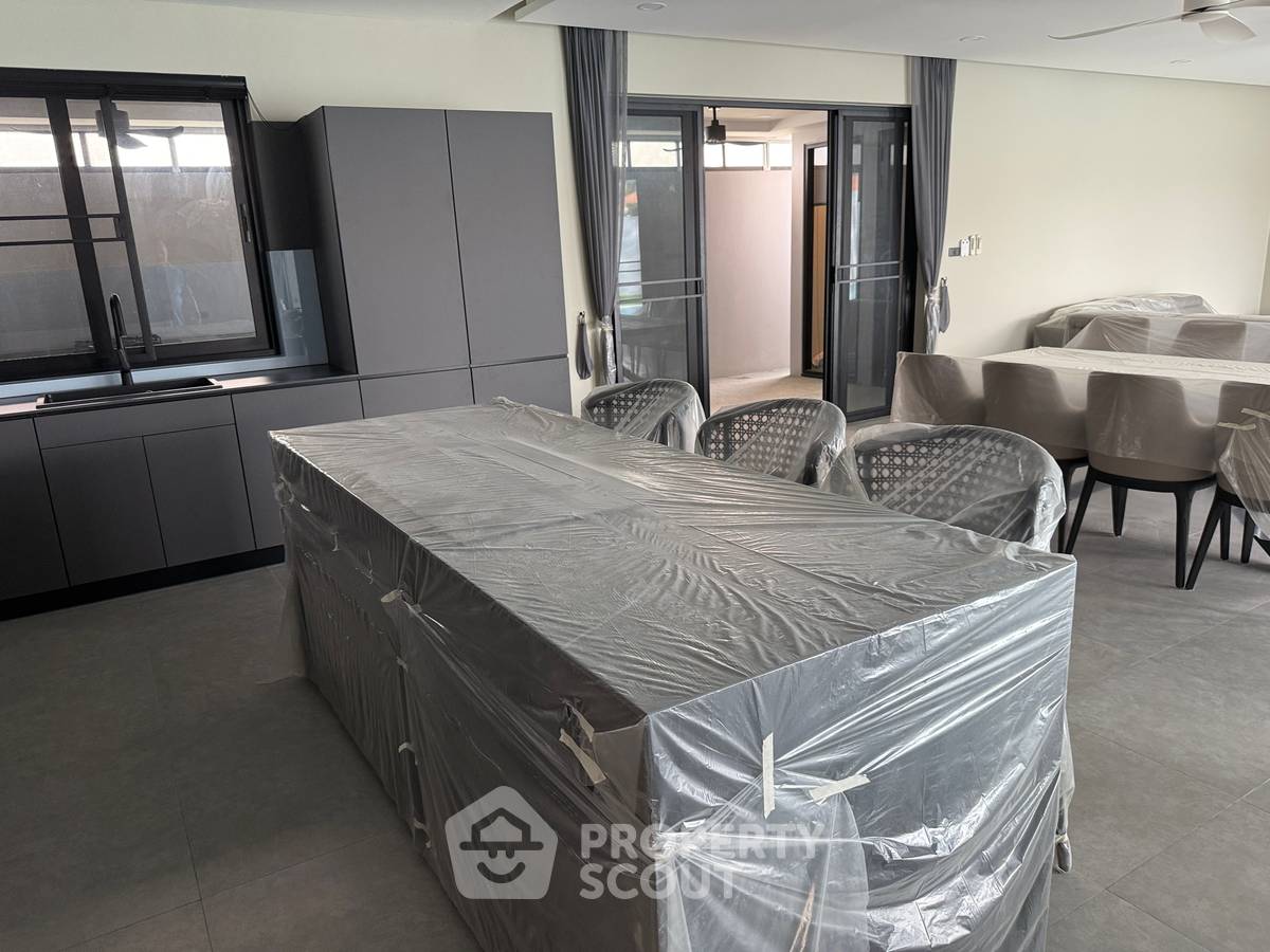 picture 3-BR Villa in Nong Kae (ID 2107138) - 1/5