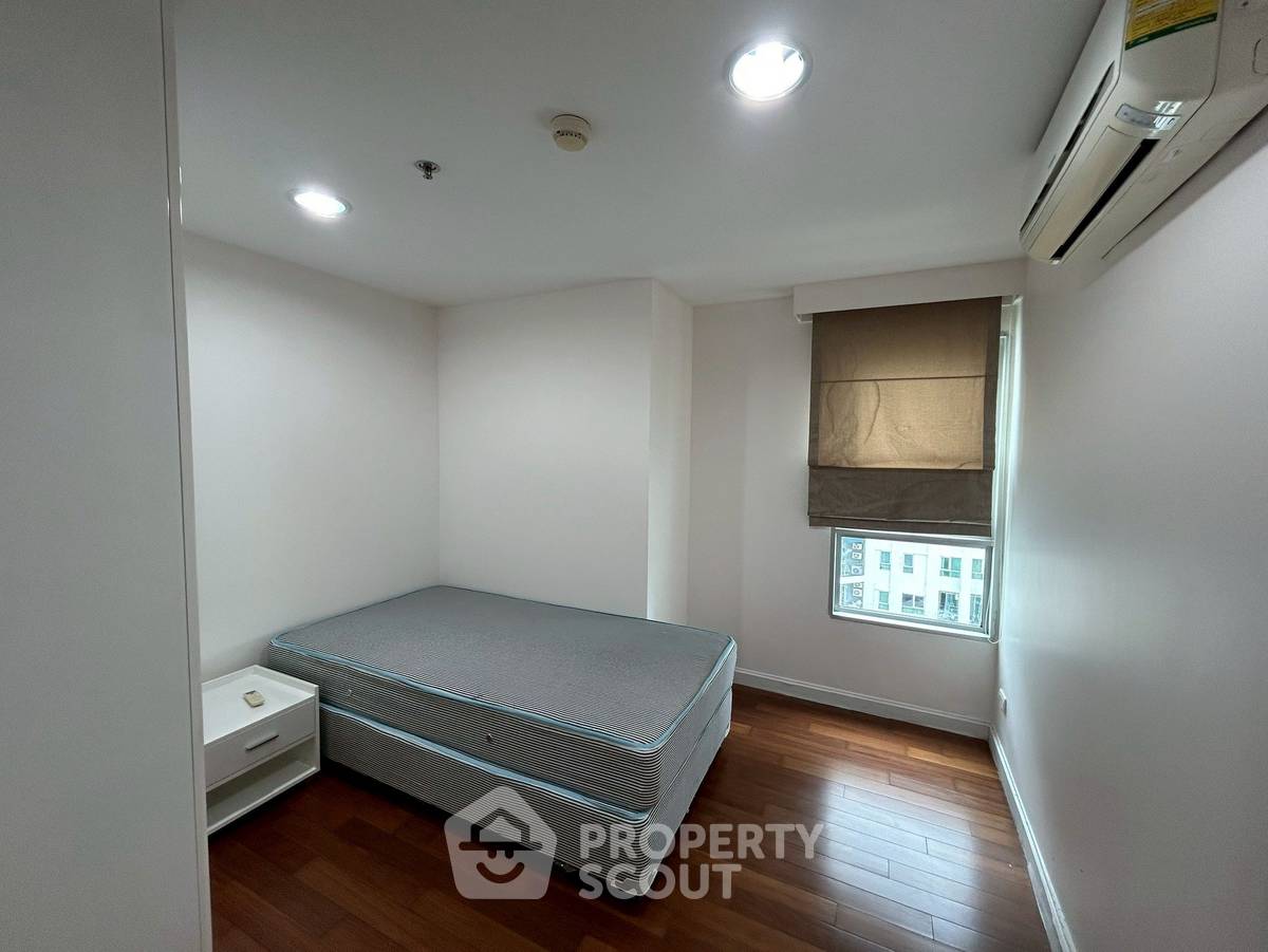 picture 3-BR Condo at Belle Grand Rama 9 near MRT Phra Ram 9 (ID 2289554) - 12/27
