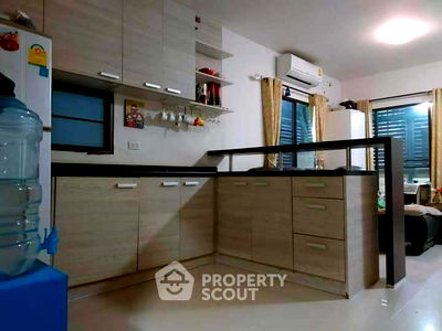 ขายคอนโด : คอนโด 3-ห้องนอน ที่ เวลาดี คอนโด ม.หอการค้า-วิภาวดี 2 ใกล้ MRT ห้วยขวาง (ID 2150377)