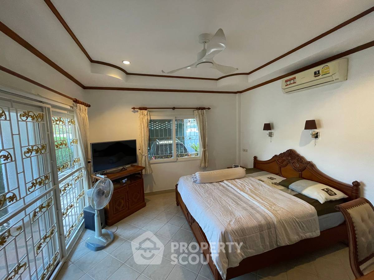 picture 3-BR Villa at Nirvana Pool Villa 1 close to Pattaya (ID 1388560) - 8/11