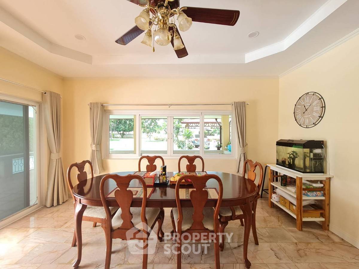 picture 4-BR Villa close to Nongnooch Garden Pattaya (ID 2137162) - 13/14