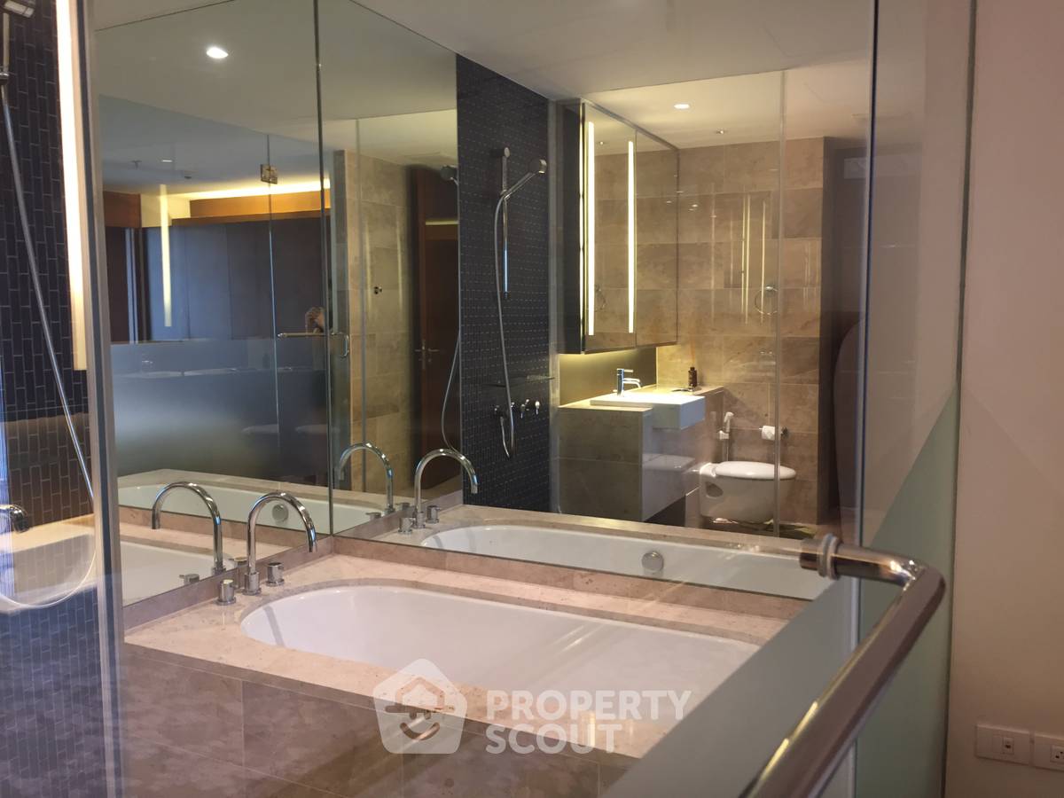 picture 1-BR Condo at Hansar Bangkok Hotel near BTS Ratchadamri (ID 438761) - 4/7