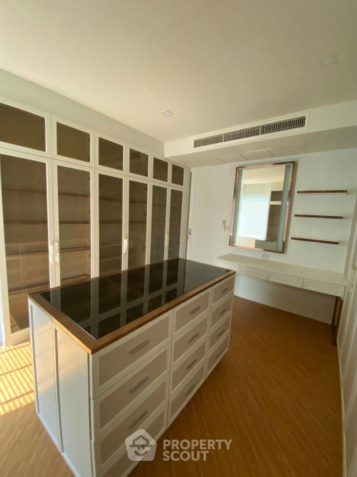 picture 6-BR Condo at Moon Tower Condominium near BTS Thong Lor (ID 924294) - 25/64