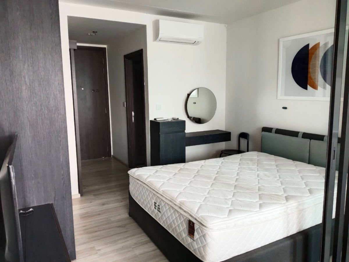 picture For rent XT Huaikhwang, 1 bed , high floor, fully furnished, closed to MRT Huaikhwang, ready to move in - 1/7