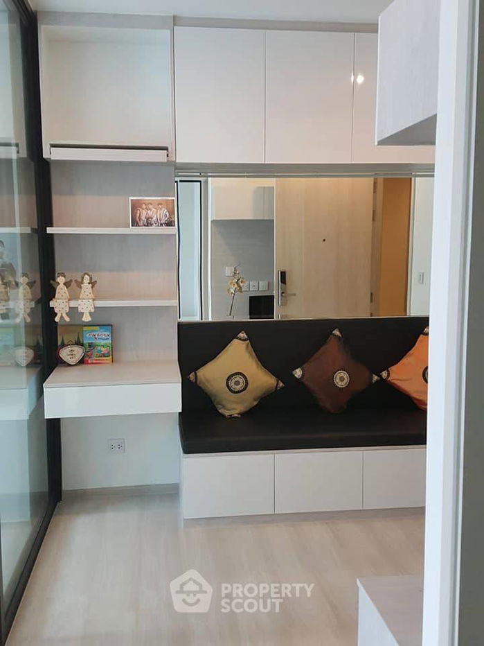 picture 1-BR Condo at Life Asoke near ARL Makkasan (ID 637283) - 3/11
