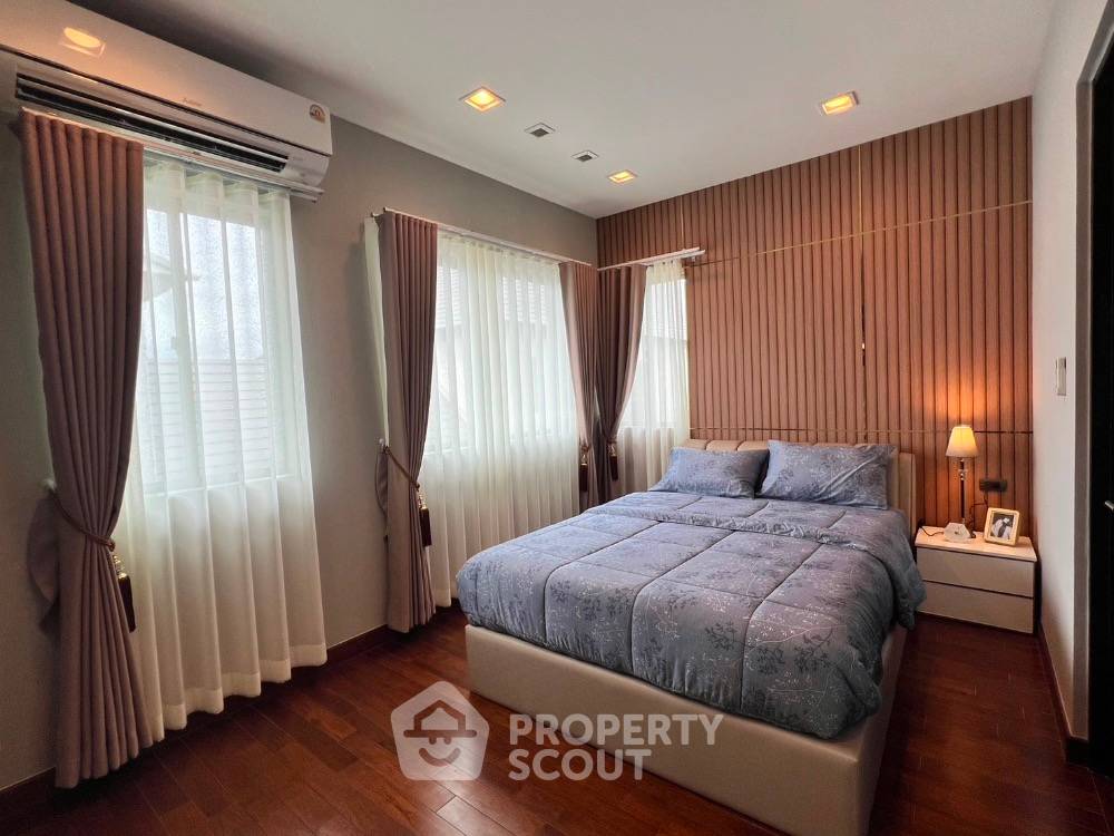 รูป บ้าน 4-ห้องนอน ใน คลองสองต้นนุ่น (ID 2056877) - รูปที่ 19/37