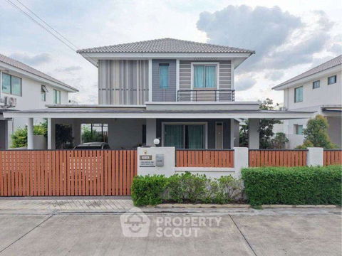 บ้าน 3-ห้องนอน ที่ แฟมิลี่ ซิตี้ พานทอง ใน มาบโป่ง (ID 2155980)