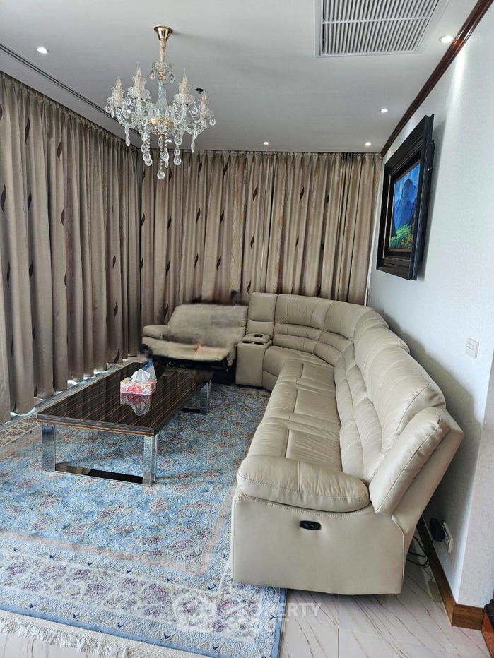 picture 3-BR Condo at Casalunar Paradiso in Saen Suk (ID 2238078) - 1/27