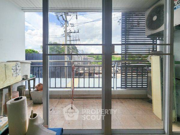 picture 2-BR Condo at Baan Samsen Condominium near MRT Bang O (ID 2129509) - 9/15