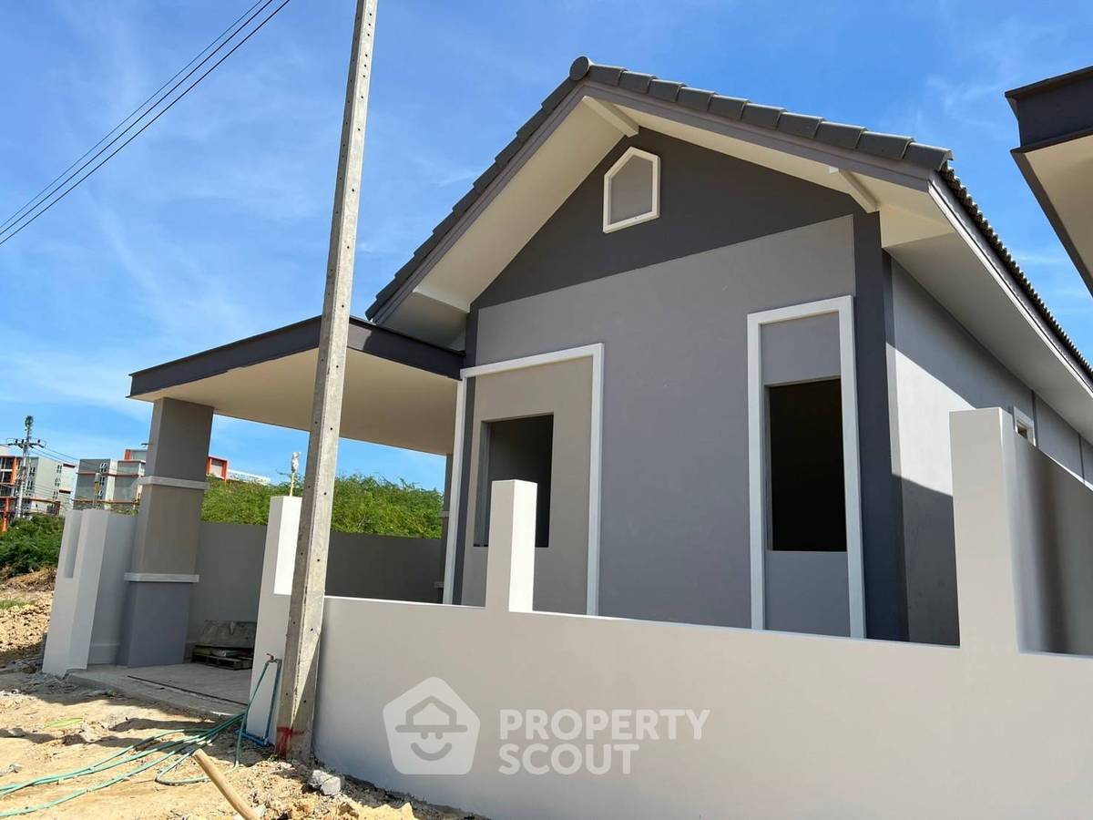 picture 3-BR Villa close to Hua Hin City (ID 2042863) - 10/14