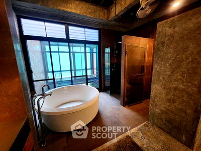 Houses for sale Prasert Manukit Road : 3-BR House at Nirvana Beyond Kaset-Nawamin in Nuan Chan (ID 2150283)