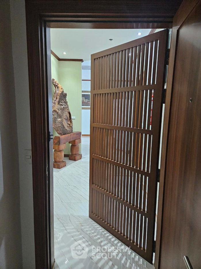 picture 3-BR Condo at Casalunar Paradiso in Saen Suk (ID 2238078) - 6/27