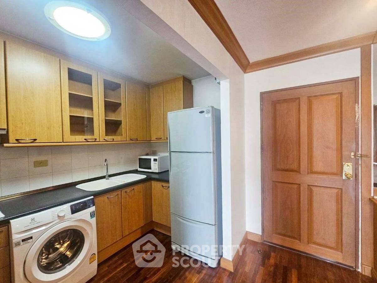 picture 2-BR Condo at Supreme Ville Condominium near MRT Khlong Toei (ID 2293331) - 9/18