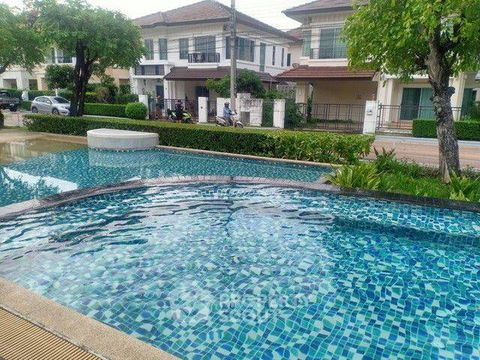 บ้าน 3-ห้องนอน ที่ เซ็นโทร สุขุมวิท 113 ใน สำโรงเหนือ (ID 2150406)