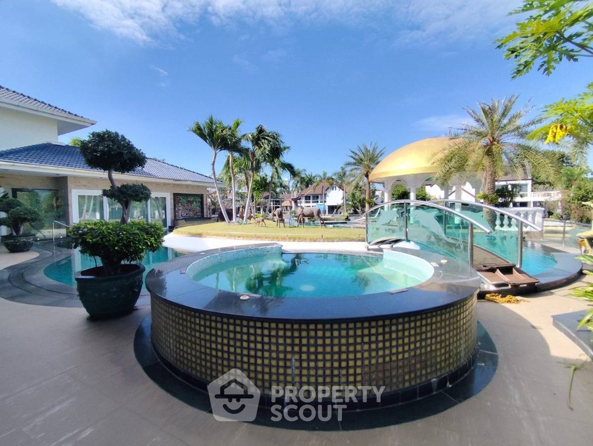 picture 4-BR Villa at Jomtien Yacht Club 3 close to Pattaya (ID 1972892) - 40/40
