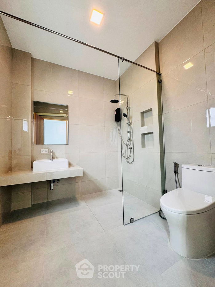 รูป วิลล่า 5-ห้องนอน ใกล้ เมืองพัทยา (ID 2118499) - รูปที่ 16/24