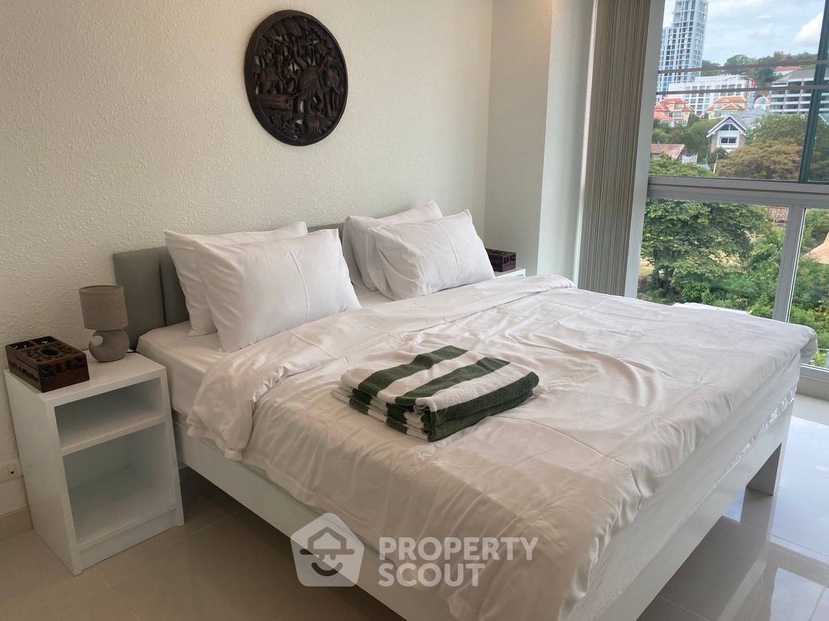 picture 2-BR Condo at Park Royal 3 Condominium close to Phratamnak (ID 2068370) - 2/14