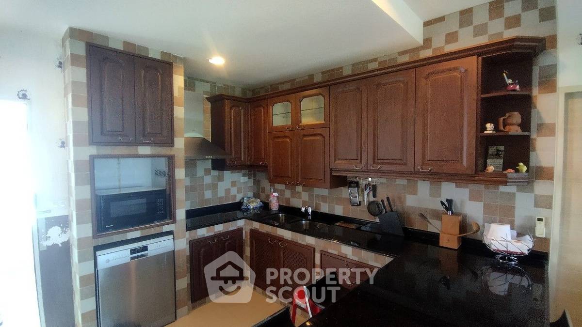 picture 2-BR Condo at The Sea Condominium1 in Sam Roi Yot (ID 1177073) - 11/25