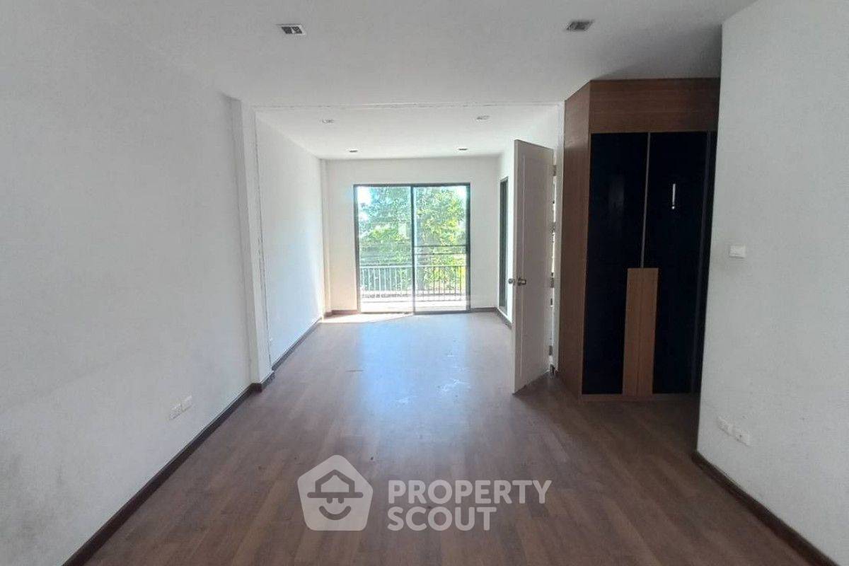 picture 3-BR Townhouse at Eco Space Kaset-Nawamin in Khlong Kum (ID 2098175) - 6/8