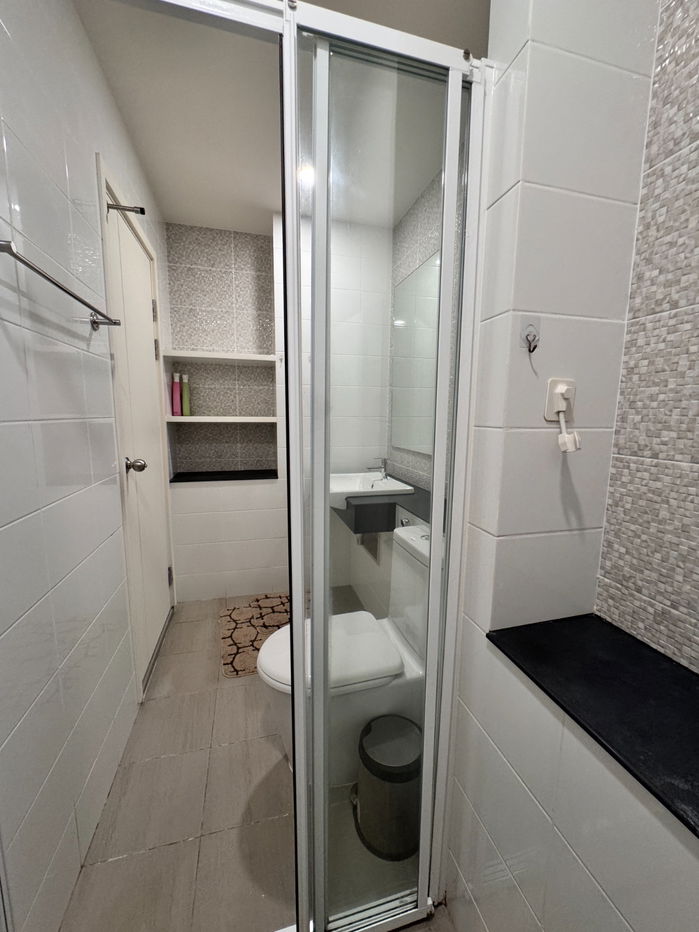 picture 🔥 Urgent Sale! Escent Condo, Nakhon Ratchasima – 33 sq.m. Corner Unit, East Facing – Prime Central Location at a Super Low Price! 🔥 - 36/40