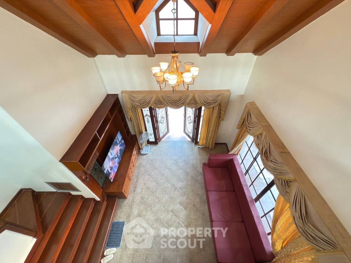 picture 5-BR Villa close to Pattaya (ID 2103529) - 21/36
