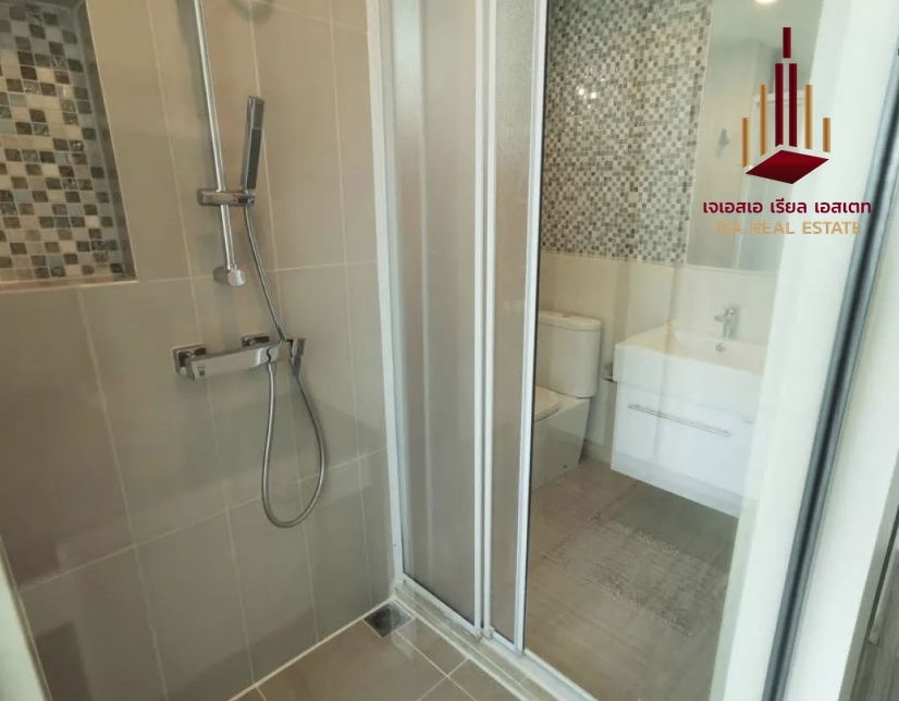 picture ✨ For Sale: Life Ratchadapisek Condo ✨  💰 Only 5,300,000 THB - 6/7