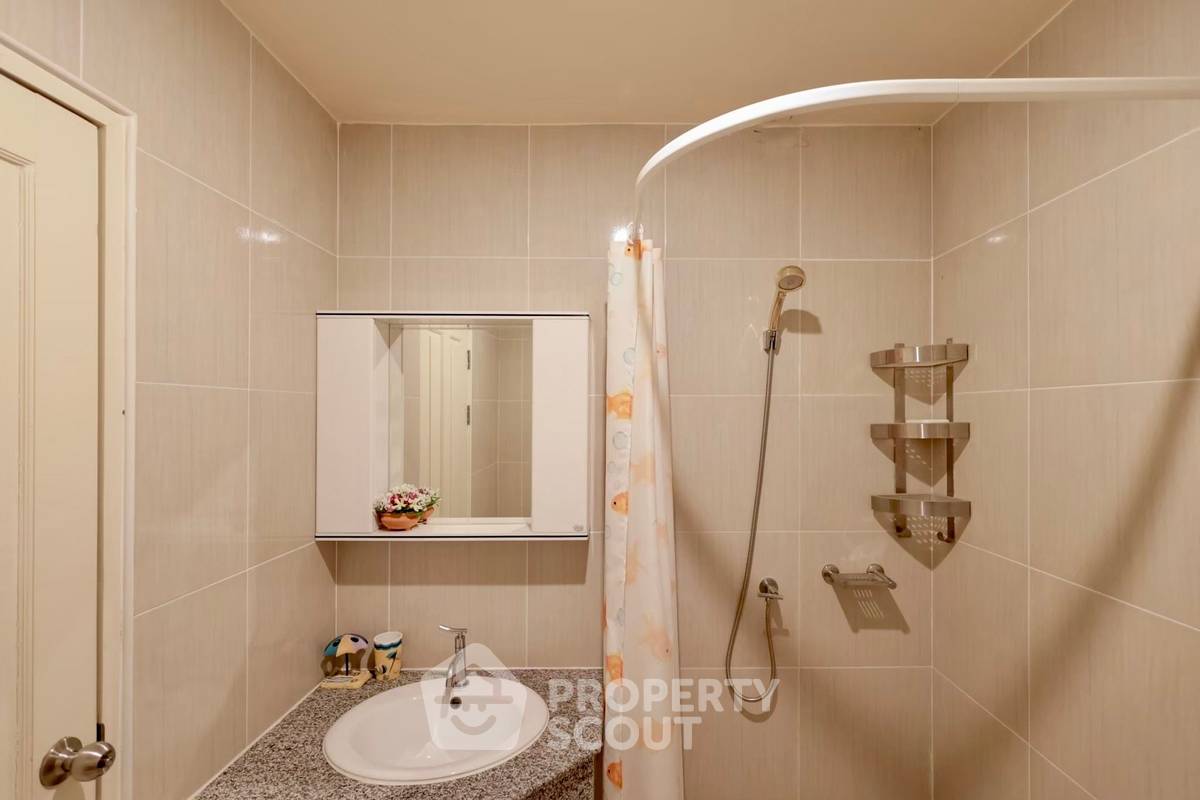 picture 1-BR Condo at A.D. Bangsaray close to Bangsaray (ID 1945291) - 10/16