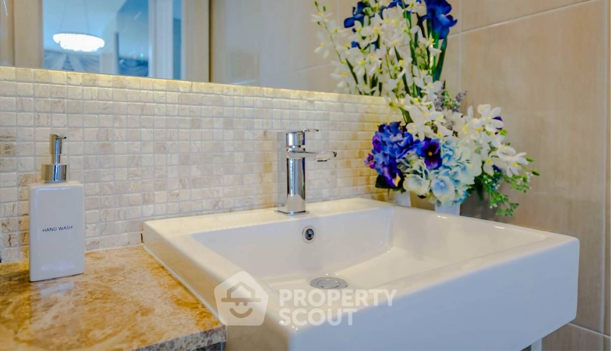 picture 2-BR Condo at The Jewel Condominium close to Phratamnak (ID 1134164) - 11/12